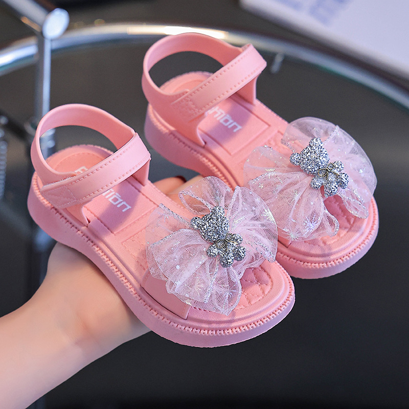 Zapatos de niñas princesa sandalias de verano 2024 nuevas niñas pequeñas zapatos de playa de suela suave para niños grandes