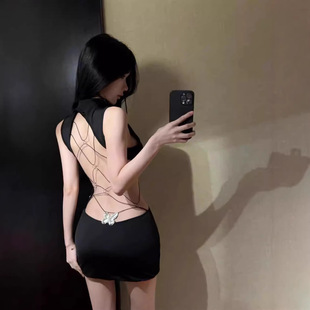 ���ú�ɫ�U�պ��������b�¶������ȹ�͹��ԸПo��첱�����B��ȹ