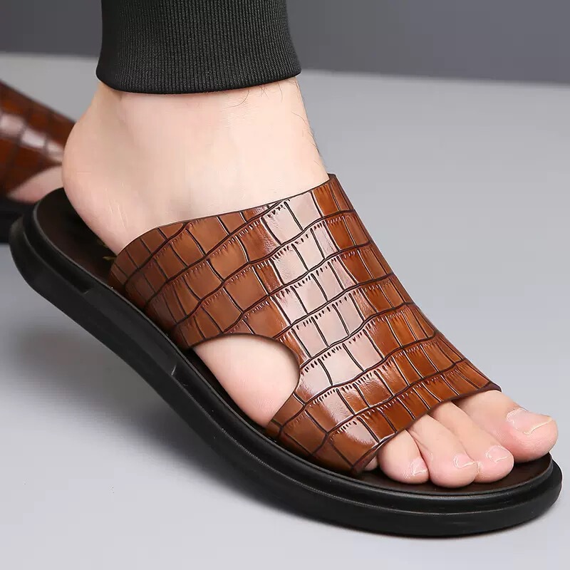 Cross-Border Men's Slippers 2026 Summer New Style Men's Outdoor Slip-On Non-Slip Beach Shoes Foreign Trade Shoes Aliexpress Cross-Border Men's Slippers 2026 Summer New Style Men's Outdoor Slip-On Non-Slip Beach Shoes Foreign Trade Shoes Aliexpress