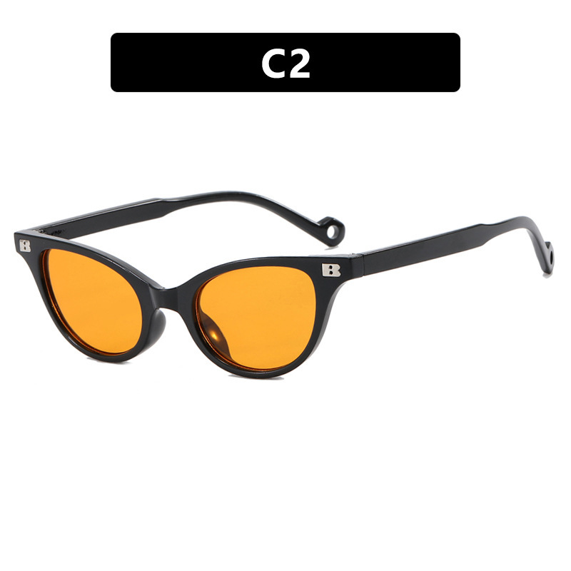 Gafas de sol con letra de ojo de gato de marco pequeño para hombres y mujeres, tiro callejero de moda europea y americana, gafas de sol de protección solar al aire libre Sunglasses