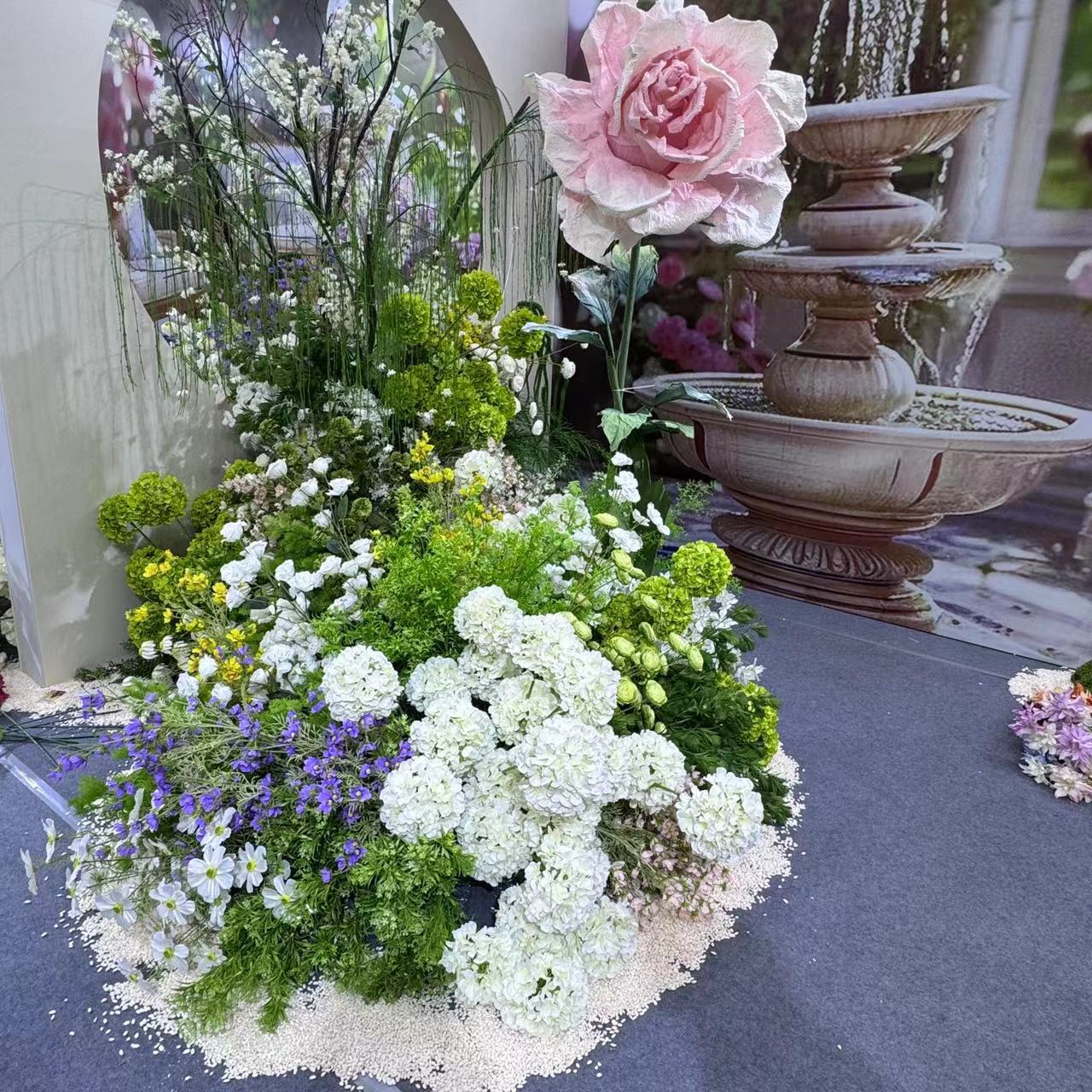 Flores de boda de alta calidad de flores de madera verde de bambú y lirio de pino masson de alta calidad