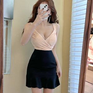 Ruffle edge color patchwork waist and buttocks skirt night scene