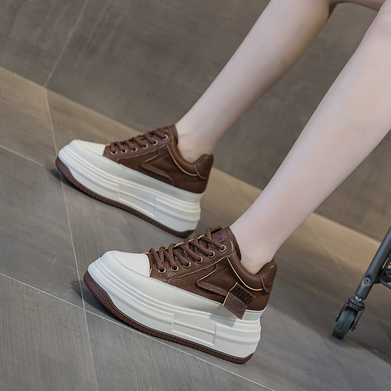 2023, новые зимние кожаные Повседневные высокие туфли, поднимаемые на высоте внутри, универсальные белые туфли на шнуровке, хлопковые ботинки на толстой подошве, женская обувь