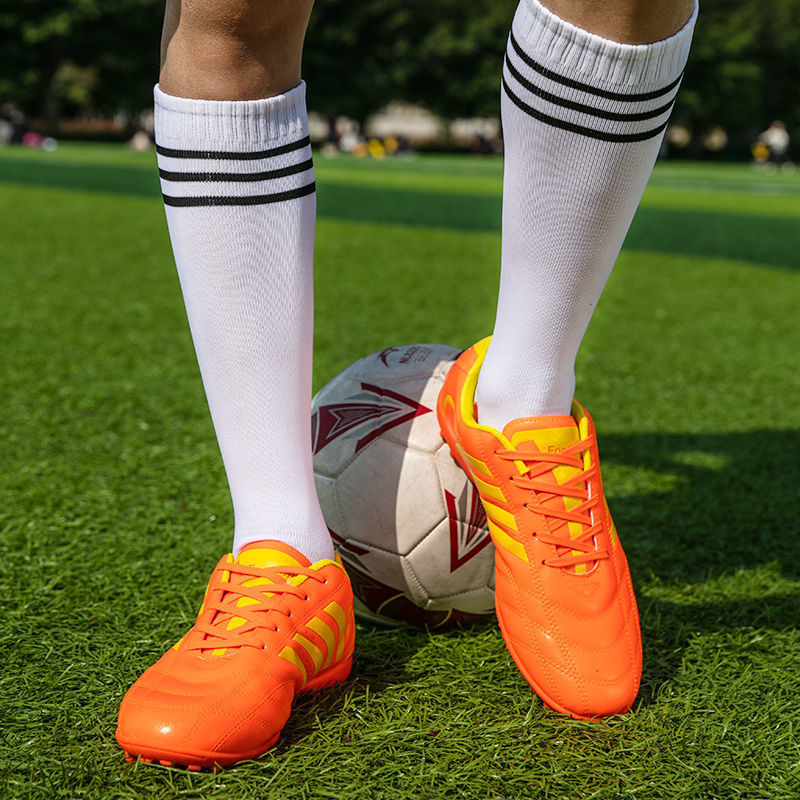 Zapatos de fútbol profesionales de clavos adultos TF niños chicos chicos