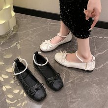 法式单鞋女方头春秋新款豆豆鞋女2024平底鞋浅口珍珠链仙女风鞋子