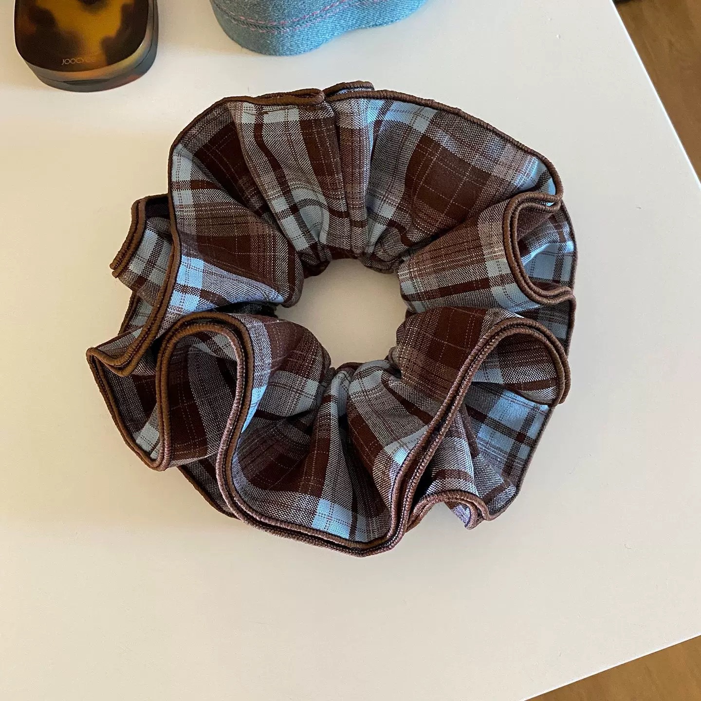 30#Sea salt blue mocha plaid four-layer scrunchie, approximately 16cm