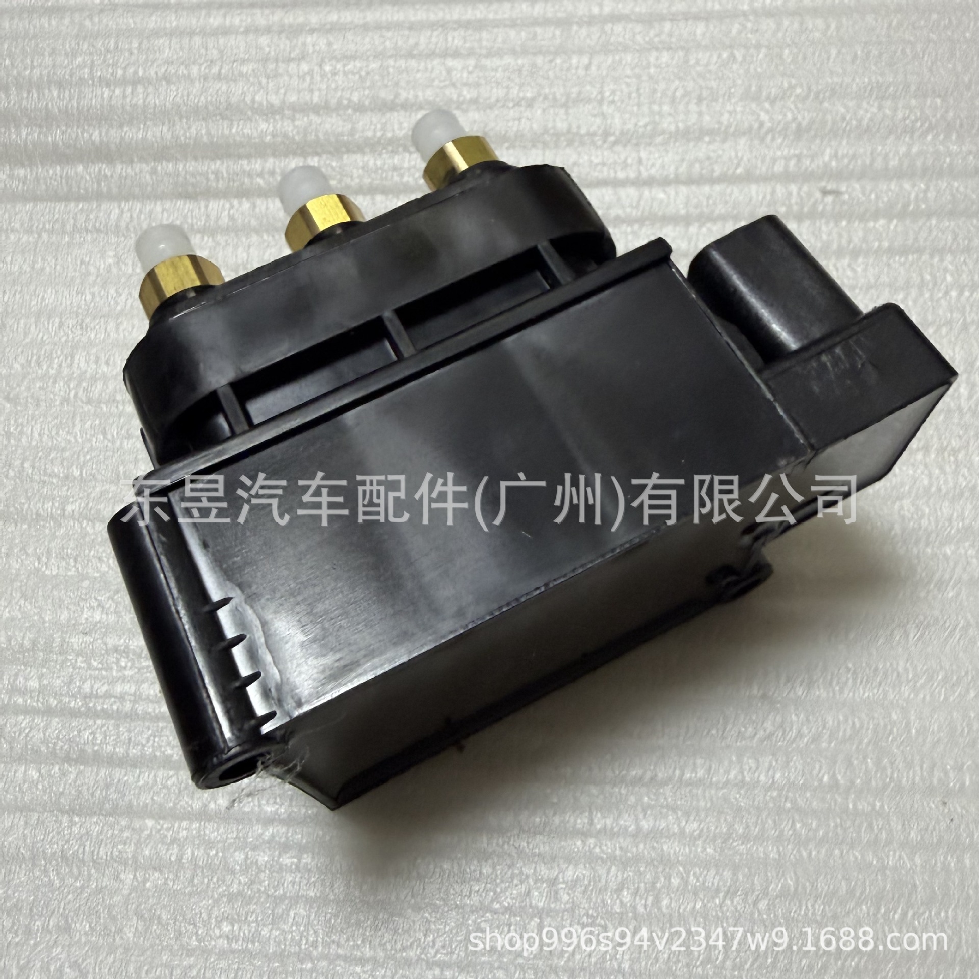 Automotive Distribution Valve 7L0698014 7L0616251 9A7616014 68204398Aa 4L0698007