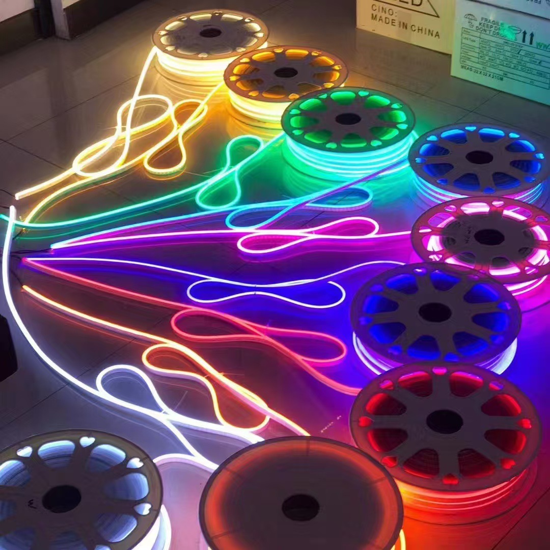 LED flexible con lámpara de neón de bajo voltaje 112V / 220V alto voltaje anuncio de señalización modelado lámpara decorativa barra de neón al por mayor