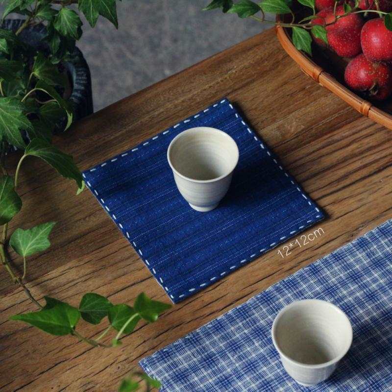 卸売りの手は古い粗布を作ってシンプルにします。|undefined