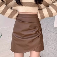 新款复古辣妹咖色高腰褶皱PU皮裙女半身裙秋冬季显瘦遮胯包臀短裙