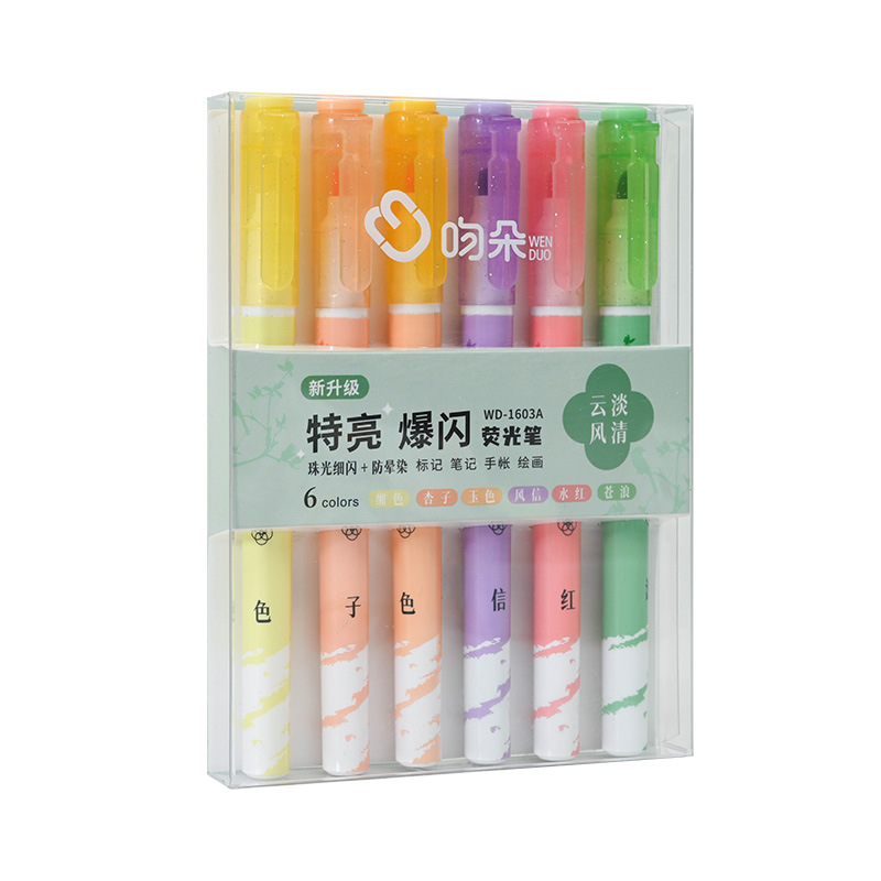 El conjunto de resaltadores de flash en un alto valor de color de puntuación