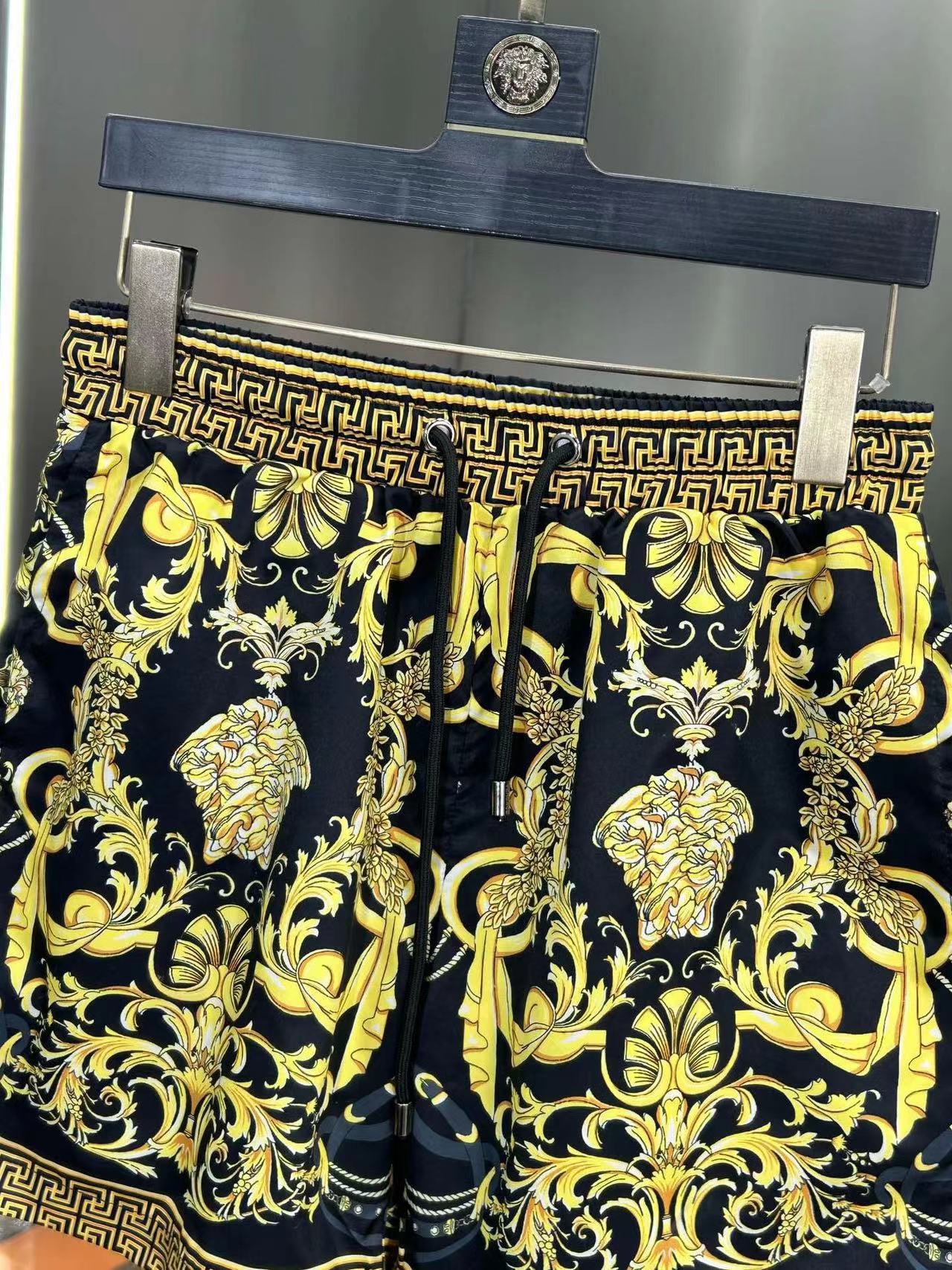 Heren zwemshort sneldrogend met medusa print voor op het strand_voghion.com