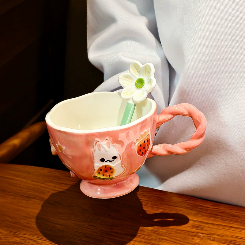Hand-drawn relief ceramic cup, 400 ml, cute breakfast mug with spoon option