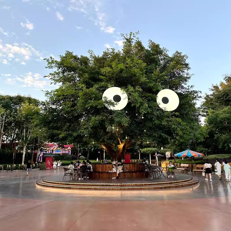 发光大眼睛网红创意动态旋转眼睛灯箱树上会动跳动转动户外防搞怪