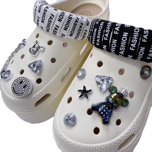 Crocs DIY decorative accessories 3D cartoon shoe flower cute bear shoe buckle shoelace decoration removable accessories