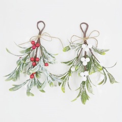 新しいモデルはクリスマスのヤドリギをシミュレーションします。
