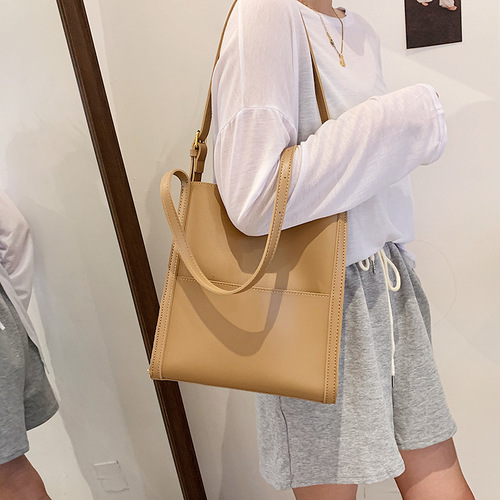  New Commuting Large Capacity Women's Tote Bag, Fashionable and Elegant, Handheld or Shoulder/Sling Bag for Women, Cross-border