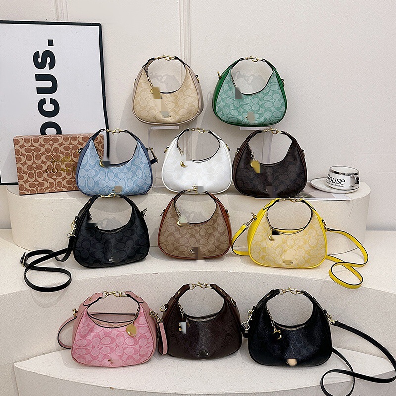 New Fashionable Versatile Underarm Bag with Large Capacity, Vintage Print, Single Shoulder Crossbody Bag, Casual Commuting Versatile Dumpling Bag New Fashionable Versatile Underarm Bag with Large Capacity, Vintage Print, Single Shoulder Crossbody Bag, Casual Commuting Versatile Dumpling Bag