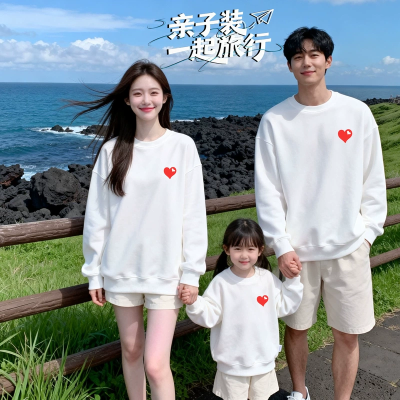 Толстовка с сердечками круглый вырез утеплённая белая осень-зима семейный комплект