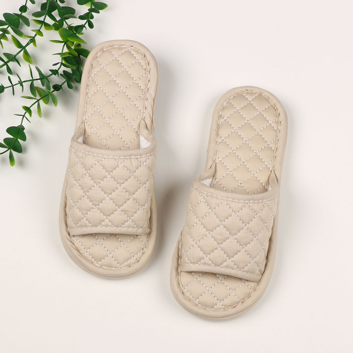 8068 여성 베이지