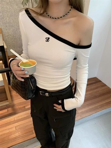 260g Rayon Modal Design-Driven Off-Shoulder Long-Sleeve T-Shirt for Women: Sleek, Slim-Fit Top with Chic Letter Embroidery