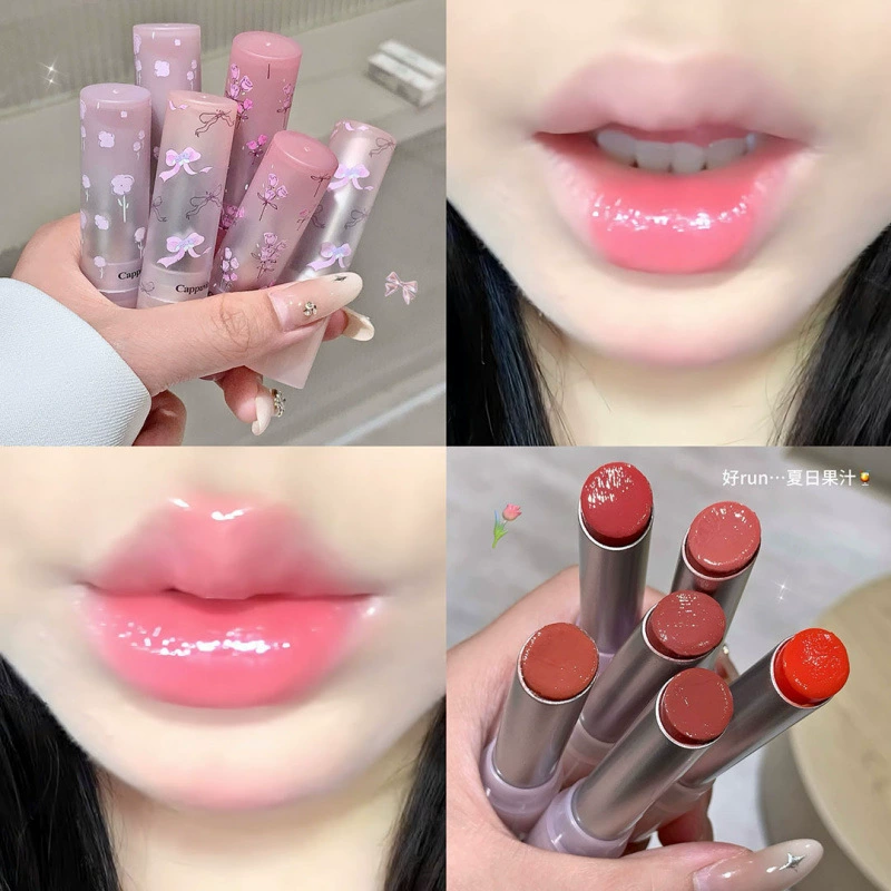 Lip gloss, cosmetic lipstick, mirror effect, plump lips effect, intense hydration
