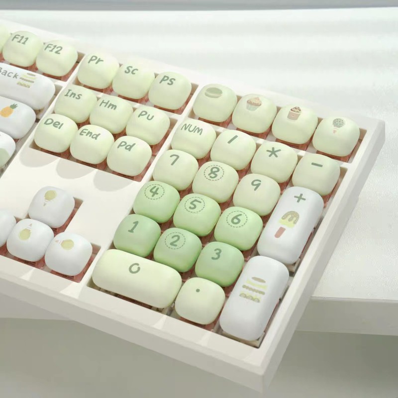 かわいいアイスクリームのデザートのテーマのキーキャップPBTの熱昇華の工芸は61 68 75 84 98 108に適応します。|undefined