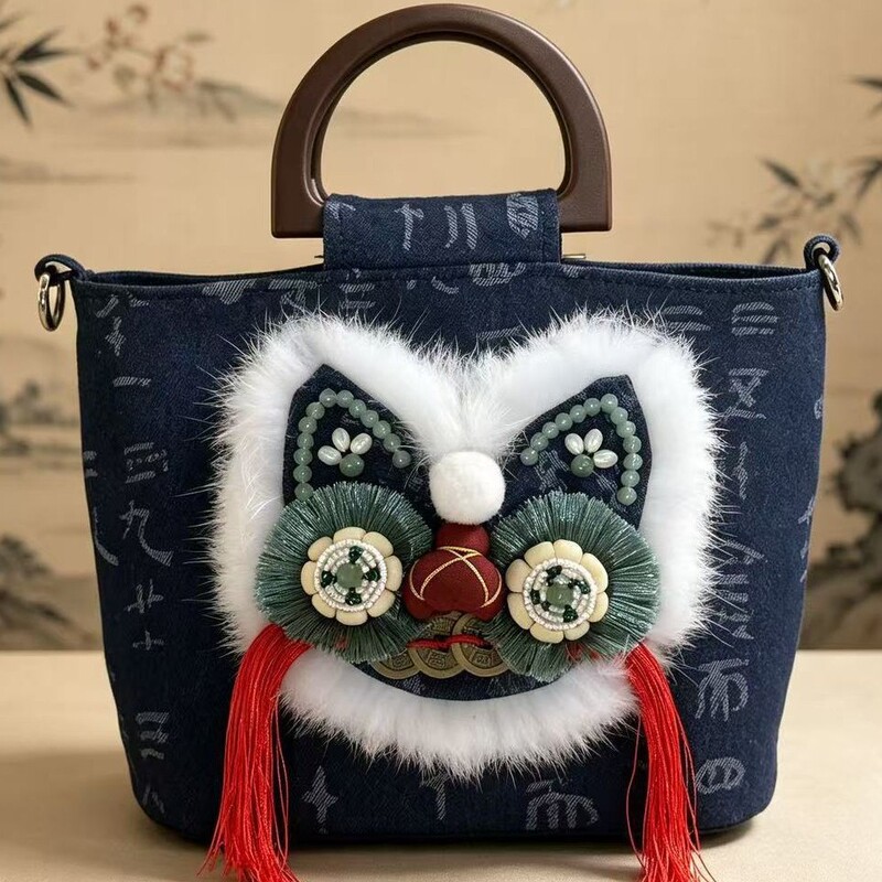 Qin Dynasty-Style Tiger Head Handbag, Traditional Handmade Bamboo Handle Tote Bag, New Chinese Style Qipao National Style Women's Bag Qin Dynasty-Style Tiger Head Handbag, Traditional Handmade Bamboo Handle Tote Bag, New Chinese Style Qipao National Style Women's Bag