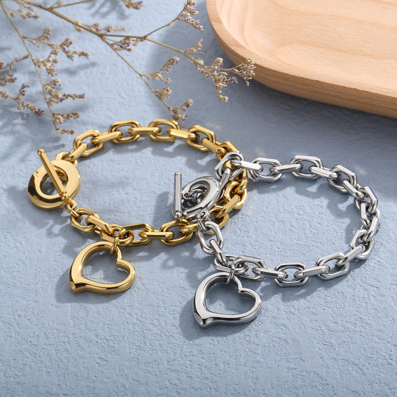 Women'S Gender PVD Coated 18K Gold Plated Heart Titanium Steel Fashion Waterproof Non Tarnish