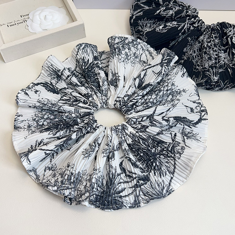 Elastico per capelli stampato con blocchi di colore in stile foresta con una delicata texture arricciata, squisito accessorio per chignon, versatile e_voghion.com