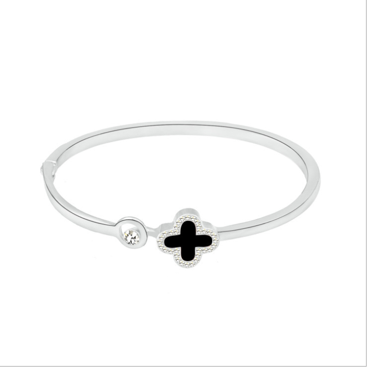 thumbnail image 1 of Pulsera de trébol de flores, pulsera de cristal coreano, joyería para mujer, reloj a juego, regalo, negro + plateado, 1 of 2