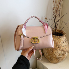 С�����ٴ�ͨ�ڰ��μ�б����p�ݰ���Ů2026�ļ��¿��|�Еr������