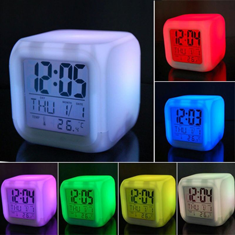 カラフルな色が変化する目覚まし時計クロスボーダークリエイティブスクエア音声時計 LED サイレント発光小型目覚まし時計電子時計|undefined