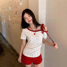 白色斜肩短袖T恤女2026夏季新款绑带设计修身甜辣韩版露肩上衣ins