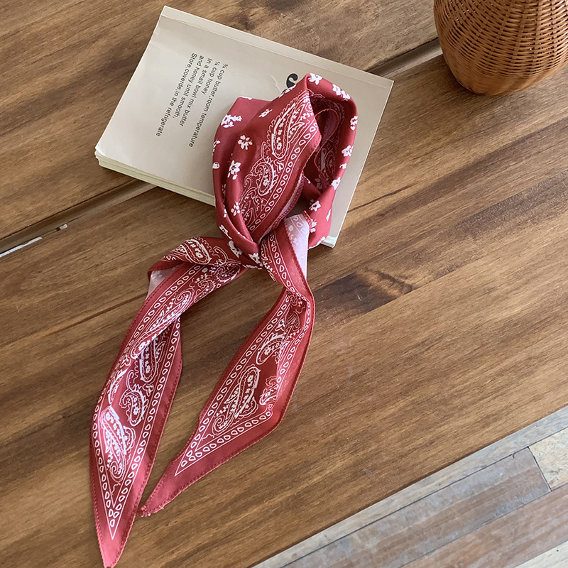 Pañuelo de seda para mujer, estilo de primavera y verano de alta calidad, patrón de anacardo retro, cinturón para el cabello en forma de diamante, pañuelo, pañuelo, pañuelo, pañuelo de seda al por mayor