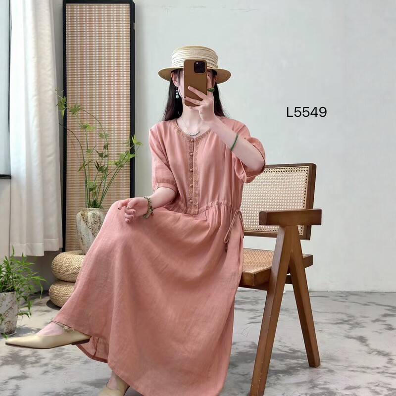 Lined 2026 Summer New Ramie Dress for Women, Artistic Mid-Length Style with Three-Quarter Sleeves, Waist-Cinching, Slimming A-Line Dress Lined 2026 Summer New Ramie Dress for Women, Artistic Mid-Length Style with Three-Quarter Sleeves, Waist-Cinching, Slimming A-Line Dress