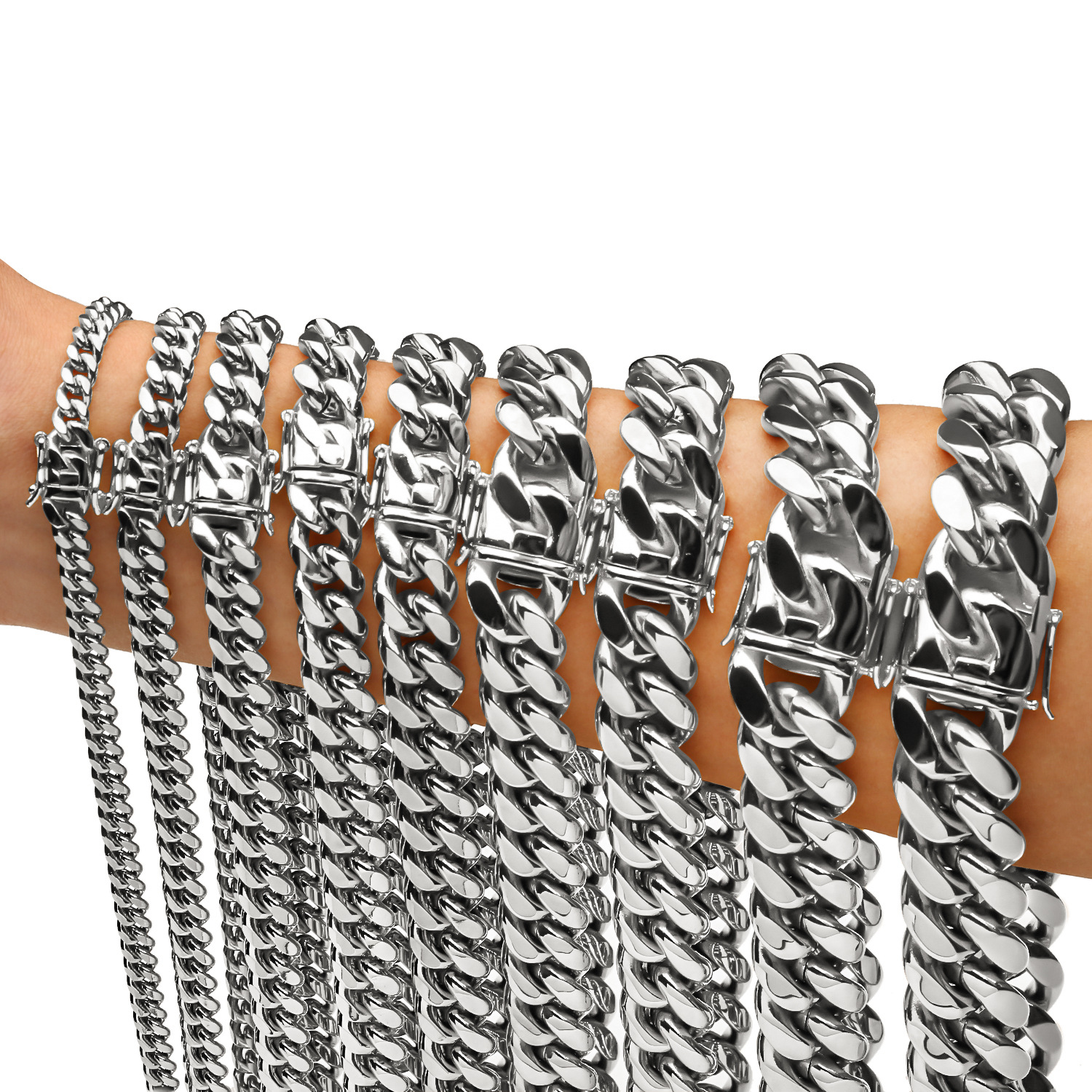 Iconic Cuban Chain Necklace For Men With Pendant Symbol Of Heritage_voghion.com