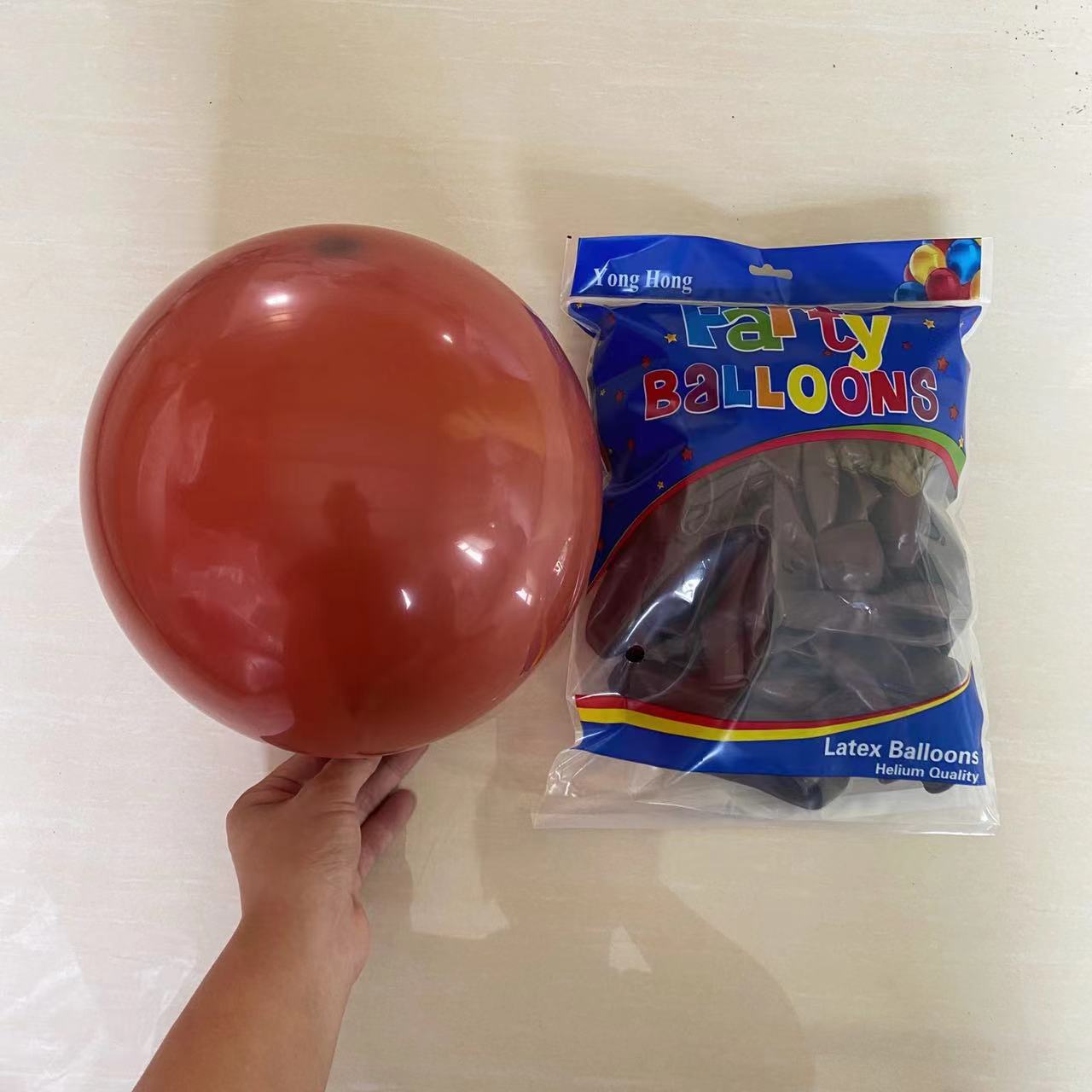 Fábrica al por mayor imitación mate globo decorativo 10 pulgadas 2,2G grueso globo de látex Fiesta de la sala de bodas globo