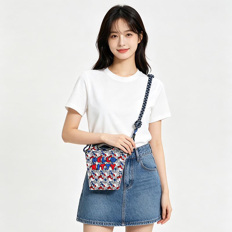 볼체인 스누피 레터링 고양이 자수 나일론 토트백 여성용 미니 손가방 숄더