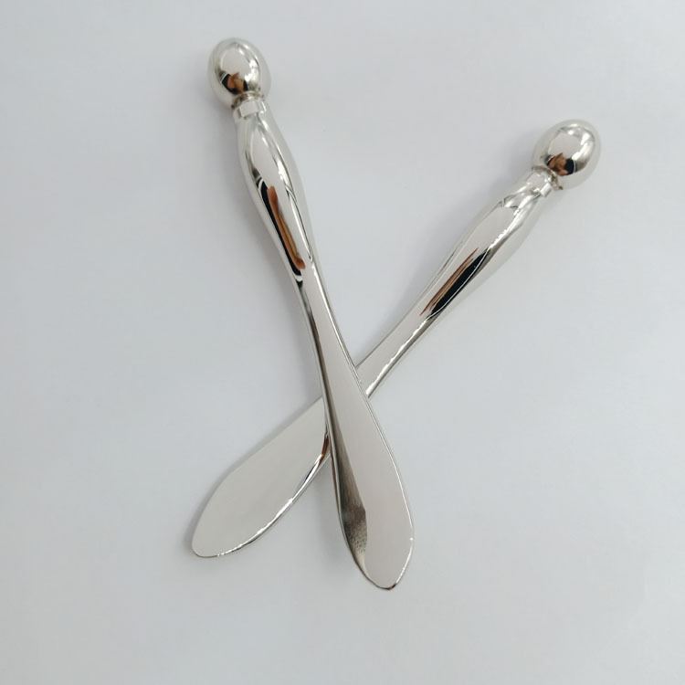 20236 silver drop eye cream stick black and white bag