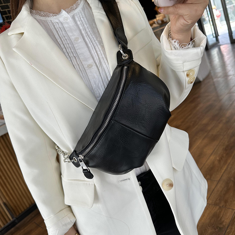 休闲中性胸包男女情侣款腰包2025简约日韩风格街拍潮流斜挎饺子包