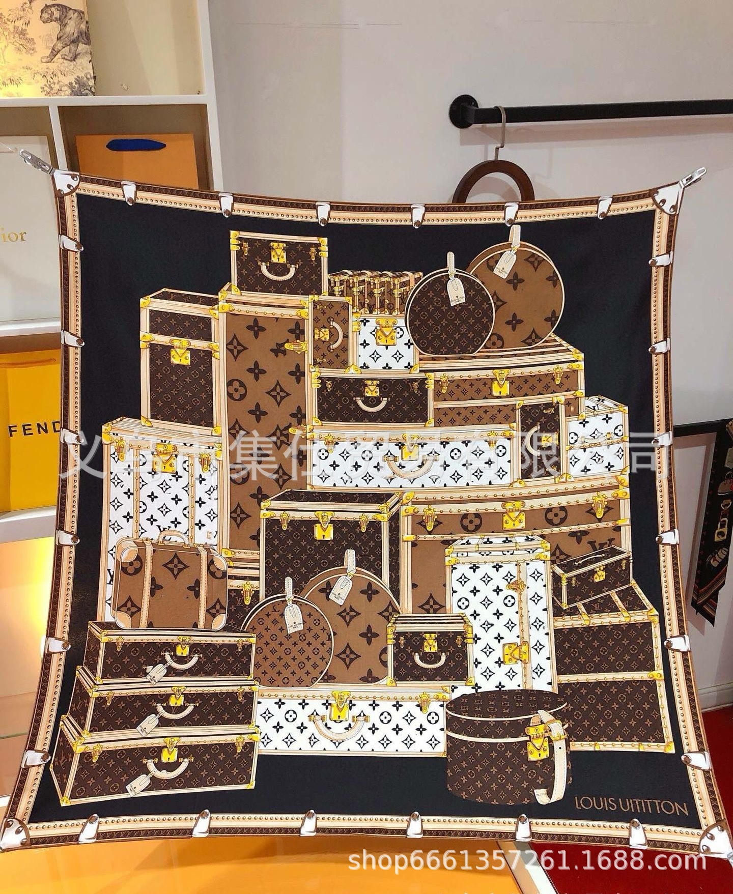 Bufandas de seda de moda europeas y americanas transfronterizas bufandas elegantes de alta calidad lujosas impresión de letras de seda impresión caliente en el extranjero