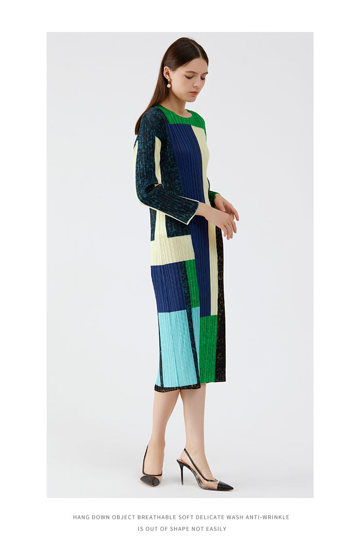 Geometric Patchwork Full Sleeve Elastic O-Neck Midi Dress