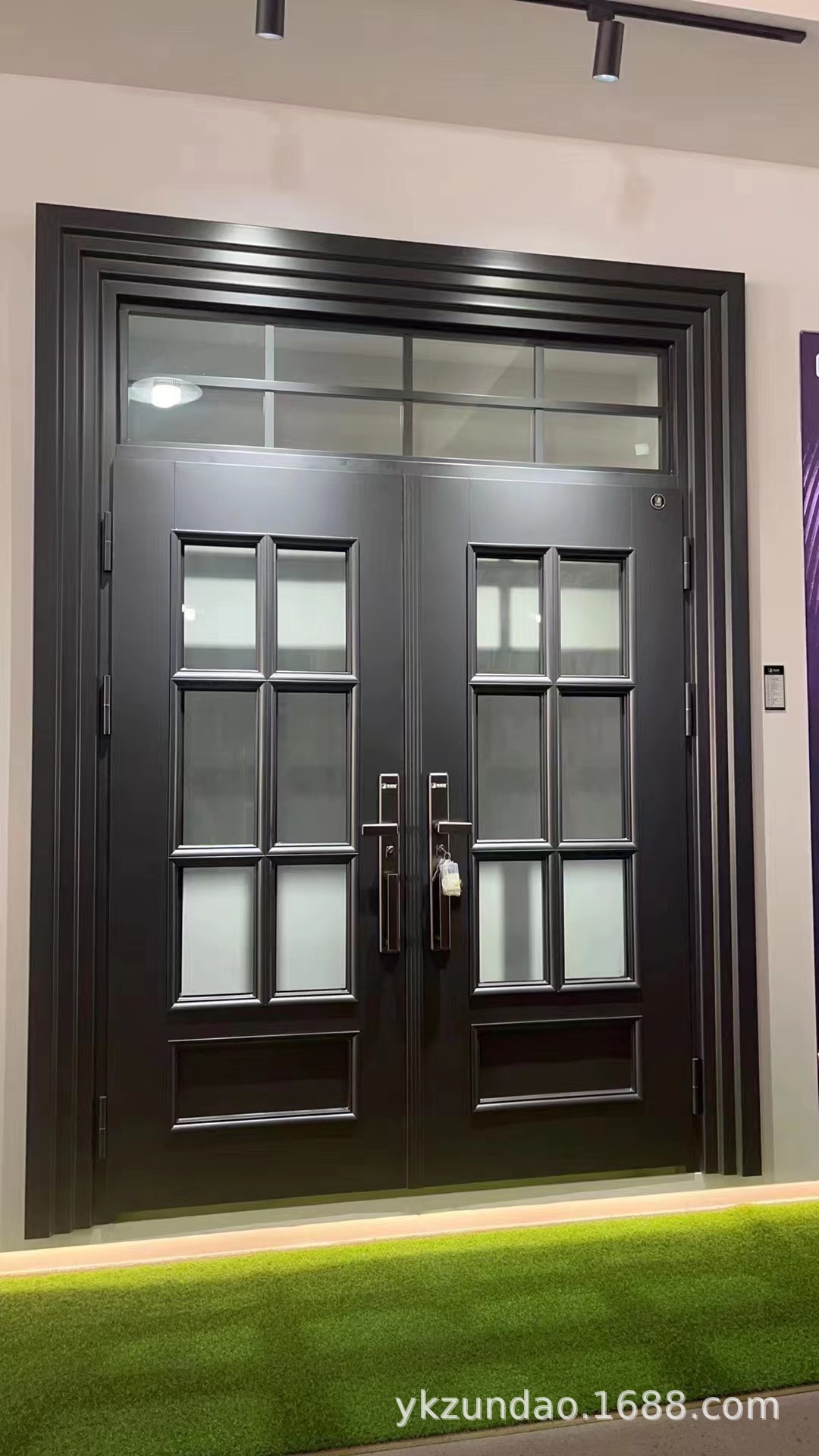 双开锌合金玻璃大门