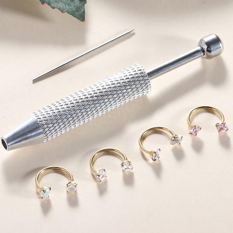 16G labret stud size and finish detail