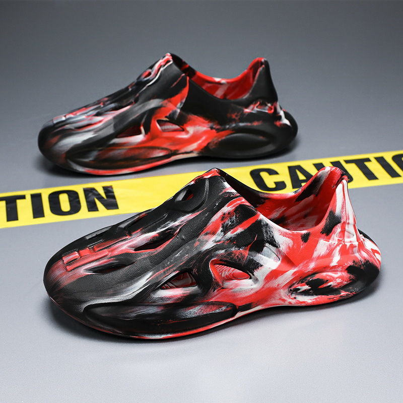 Red camuflado EVA coco agujero zapatos de verano para hombres y mujeres con pantalones de graffiti gruesos zapatos de playa