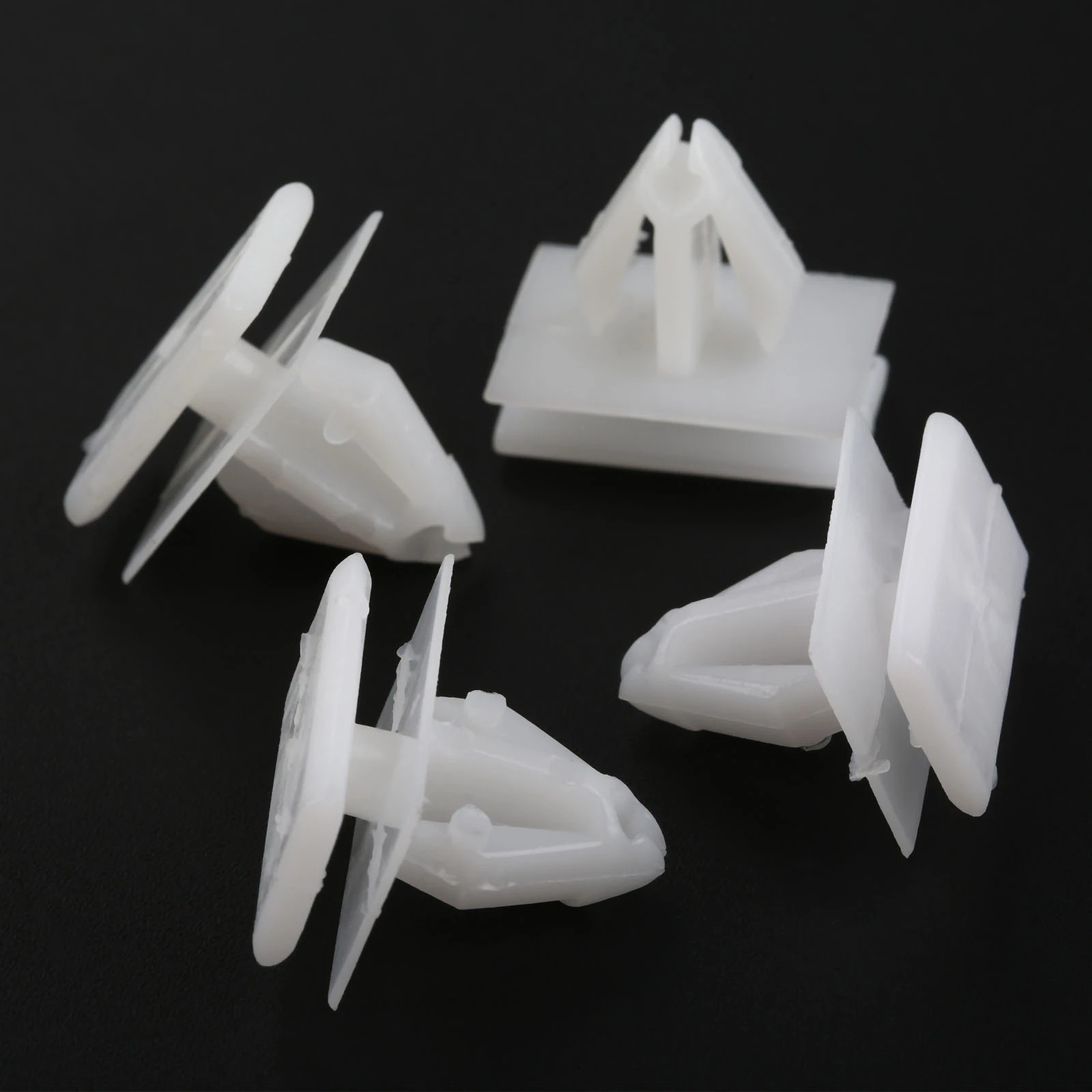 Adecuado para Buick Boulevard kaiyue automóvil QC falda clip Ford viga inferior hebilla D188