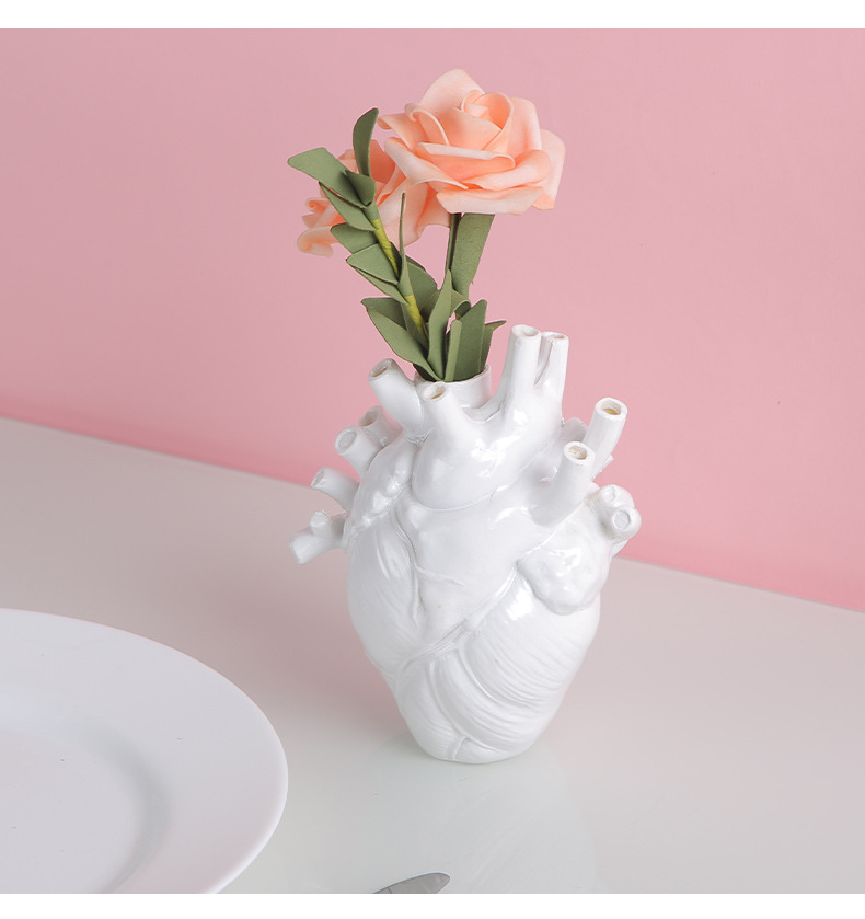 Modern Style Artistic Heart Resin Artificial Decorations display picture 3