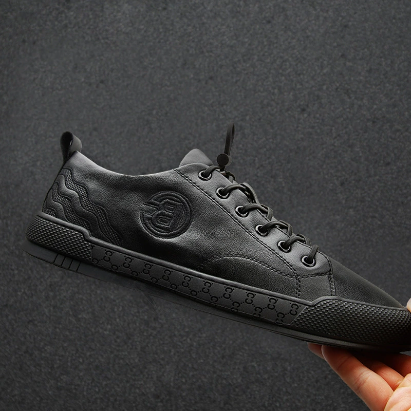 Прямые поставки с фабрики Мужская обувь весна 2023 Новая модная мужская повседневная обувь модная кожаная обувь с мягкой подошвой мужская оптовая продажа