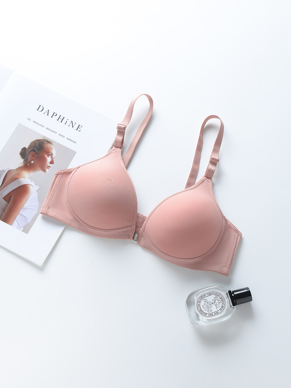 El comercio exterior transfronterizo brillante botón frontal inalámbrico sujetador sin costuras de mediana edad y ancianos ajustable delgada Copa superior ropa interior de apoyo para las mujeres